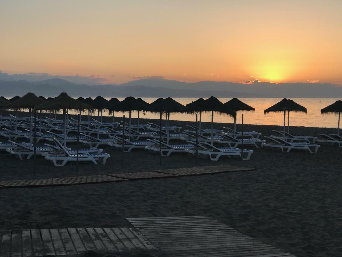 Puerto Marina Apartment بينالماذينا المظهر الخارجي الصورة